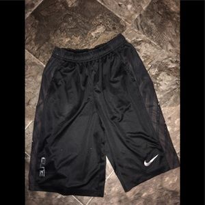 Men’s large Nike elite shorts